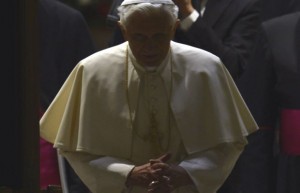 paus benedictus gelap