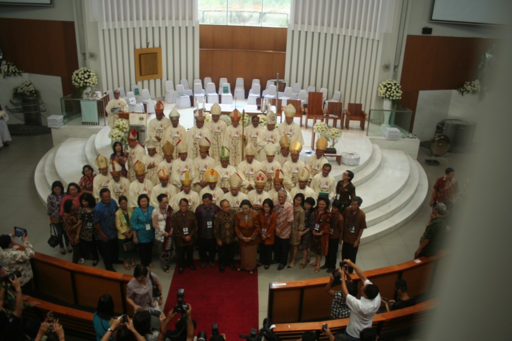 USKUP BERSAMA 1