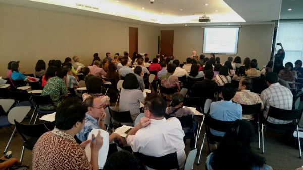 Sosialisasi Komunitas Verbum Domini di Aula Lembaga Alkitab Indonesia (LAI)