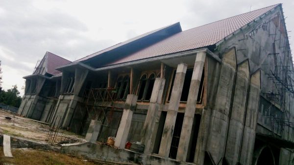 gereja-mbk-kasongan-palangkaraya-sisi-samping