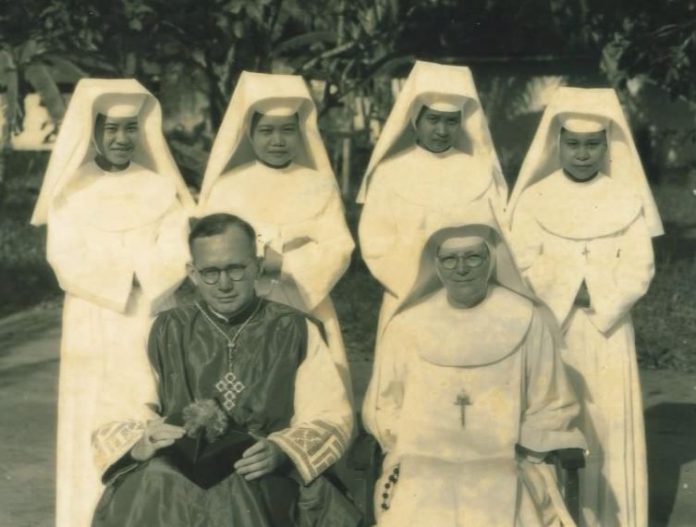 4 novis osa angkatan pertama kaul pertama tanggak 18 agustus 1958