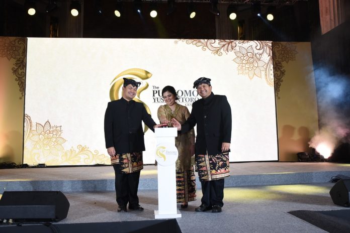 Pusat Data persembahan The Purnomo Yusgiantoro Center (PCY) dalam menapaki kiprahnya setelah tiga tahun eksis di jagad layanan pusat informasi dan riset bidang energi dan sumber mineral. (Dok. PCY)