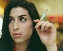 Rehab Mimpi Amy Winehouse Yang Tak Pernah Sampai 1 Sesawi Net