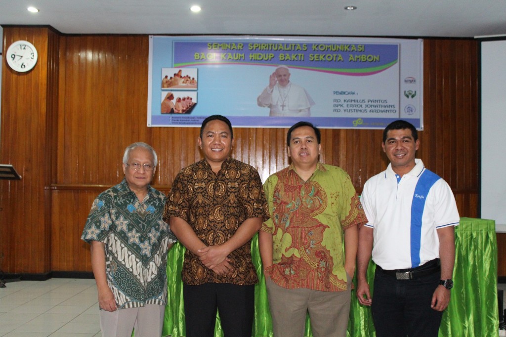 Ambon seminar berempat