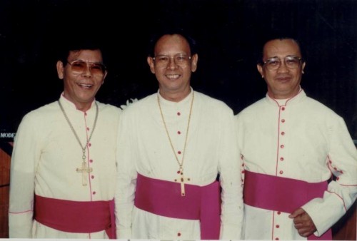 Mgr Situmorang Kardinal Julius Darmaatmadja dan Mgr Valentinus Kartasiswoyo Pr by Dokpen KWI ok