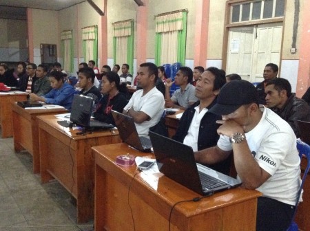 Ende pelatihan jurnalistik peserta