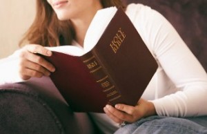 membaca kitab suci by teaching the women