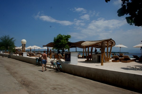Gili Trawangan Lombok resto tepi pantai