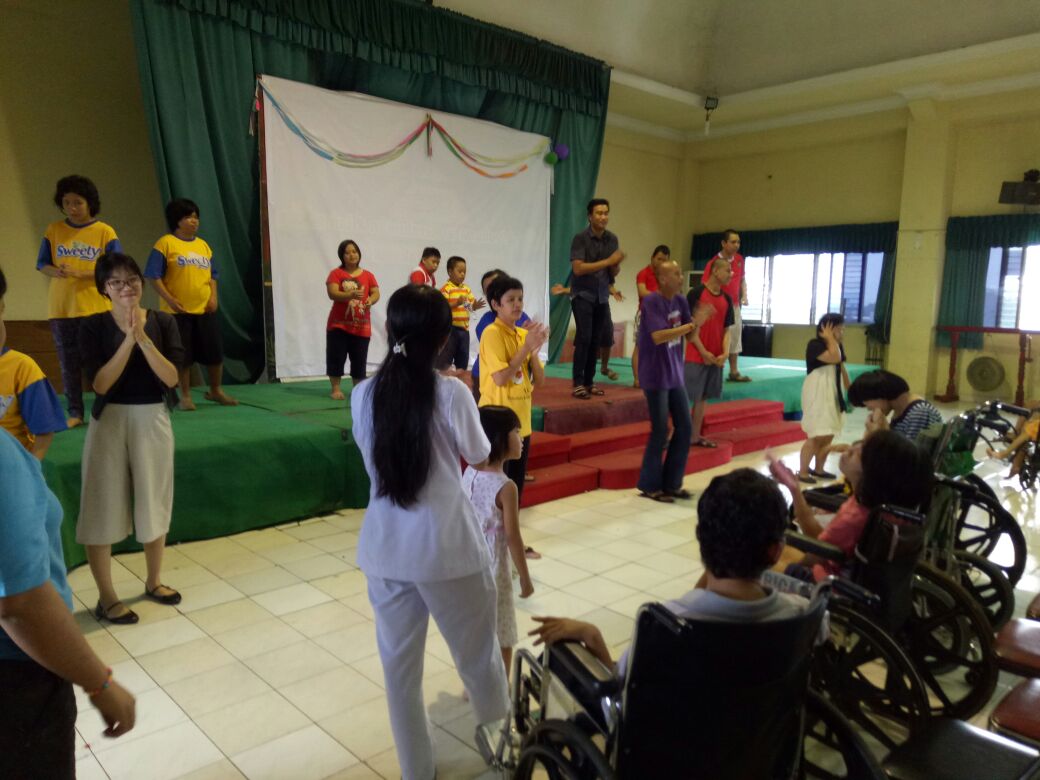 Tujuh orang baptisan baru
