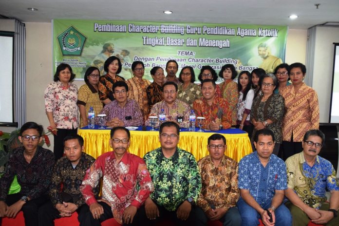 Para guru agama Katoli di Provinsi Sumsel yang mengikuti program pembinaan untuk mengembangkan wawasan. (Ist)