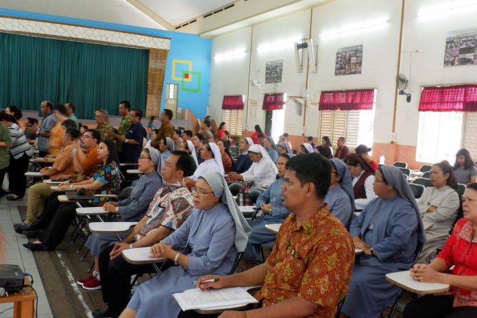 Para peserta seminar tentang Ajaran Sosial Gereja dalam konteks implementasinya di sekolah-sekolah Katolik. (Br. Dinus Kasta MTB)