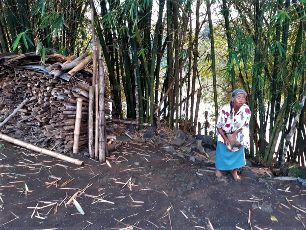 Inspirasi Hidup Mbah Tasem dan Nenek Hajang Kisah Liem Inspirasi Hidup Mbah Tasem dan Nenek Hajang Kisah Liem