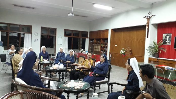 Kunjungan Uskup Keuskupan Semarang Mgr. Rubiyatmoko ke Biara Santa Anna Yogyakarta (Situs resmi Kongregasi CB)