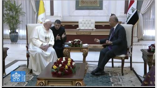 Paus Fransiskus dan Presiden Irak di Ibukota Bhagdad hari Jumat tanggal 5 Maret 2021. (Vatican News)
