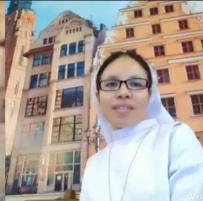 RIP Sr. Maria Giovanita PRR meninggal dunia karena kecelakaan lalulintas di Sumba, saat melaju kencang mau ambil Hosti Suci yang ketinggalan di biara dan lupa dia bawa ke stasi. (Dok. Kongregasi PRR)