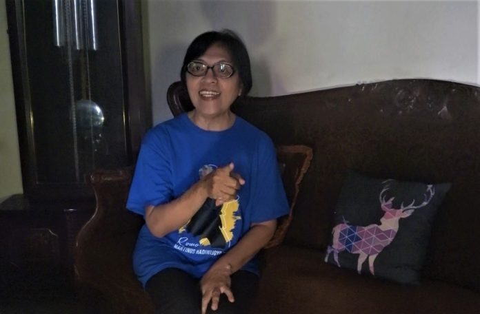 Wahyu Dramastuti, adik kandung bungsu almarhum Romo Martinus Hadiwijoyo Pr warisi warisan harta spiritual keluarga dan Romo Hadi yakni selalu bersyukur kepada Tuhan dan mengungkapnnya dengan tindakan berbagi kepada sesama. (Mathias Hariyadi)