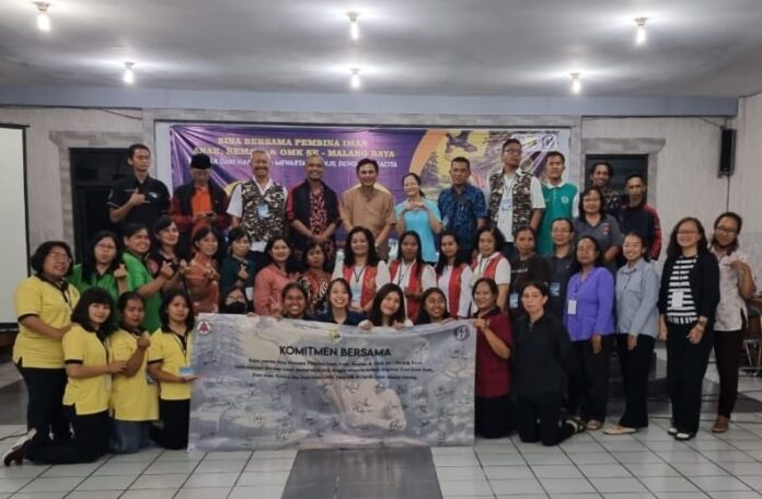 Bina Bersama Pembina Iman Anak, Remaja, dan OMK Se-Malang Raya: Mewartakan Injil dengan Sukacita. (Eustakia Esti)