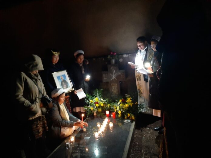 Di Steyl -kota perbatasan Jerman-Belanda- sejumlah suster CIJ dan umat Katolik Indonesian diaspora di Jerman dan Belanda datang menghadiri Perayaan Ekaristi untuk mengenang jasa besar Mgr. Heinrich Leven SVD - Bapa Pendiri Kongregasi Suster CIJ. (Sisca Holtrop)