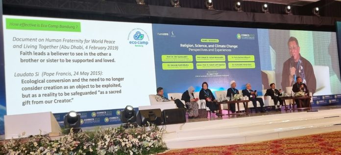 Father Ferry Sutrisna Wijaya from Bandung's Eco Camp delivers his presentation in the Conference on Religions and Climate Change Southeast Asia 2023 in Jakarta, 4 October 2023. (Ist)