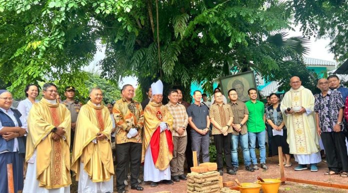 Foto 1 - Peletakan Batu Pertama BLK dan Pusat Informasi Migran di Shelter St. Theresia Bat