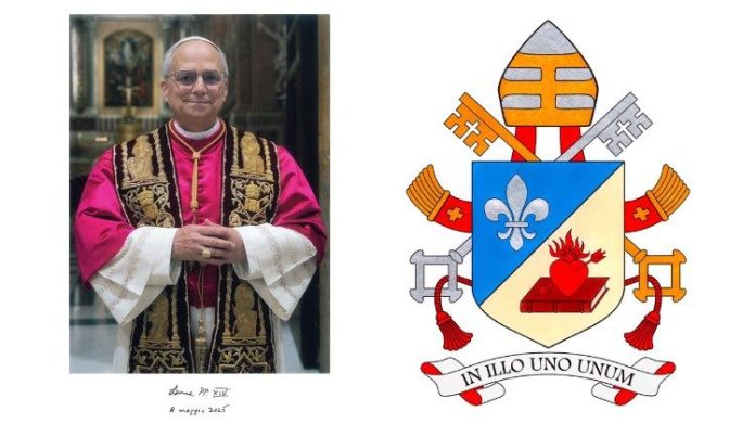 Foto resmi Paus Leo XIV yang dirlis oleh Vatican; juga lambang pastoral kepausannya lengkap dengan bunyi motto pastoral. (Vatican News)