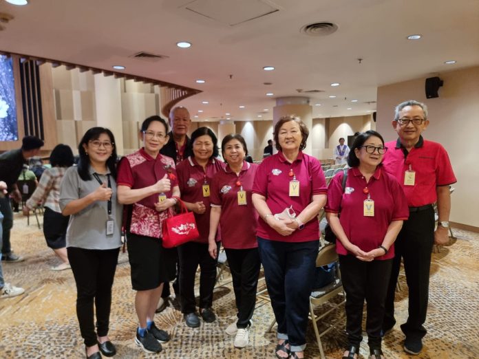 Para aktivis GOTAUS saat mengikuti Misa Penerimaan Abu Masa Prapaskah 2025 di Kantor PT Kawan Lama, Jakarta Barat. (Ist)