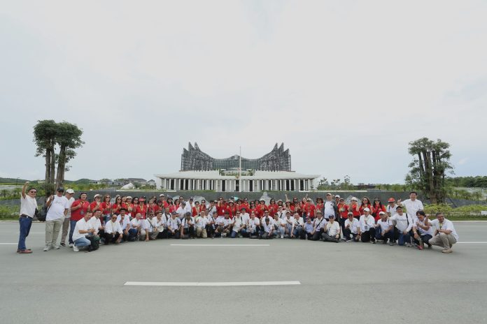 Seluruh peserta Konvenas V Pukat Nasional di Samarinda mengikuti program wisata ke Ibukota Nusantara IKN. (Pukat Nasional)