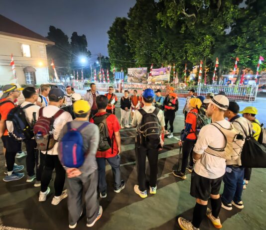 Tirakatan Kemerdekaan: Jalan Kaki 57 Km dari Katedral Bogor ke Katedral Jakarta